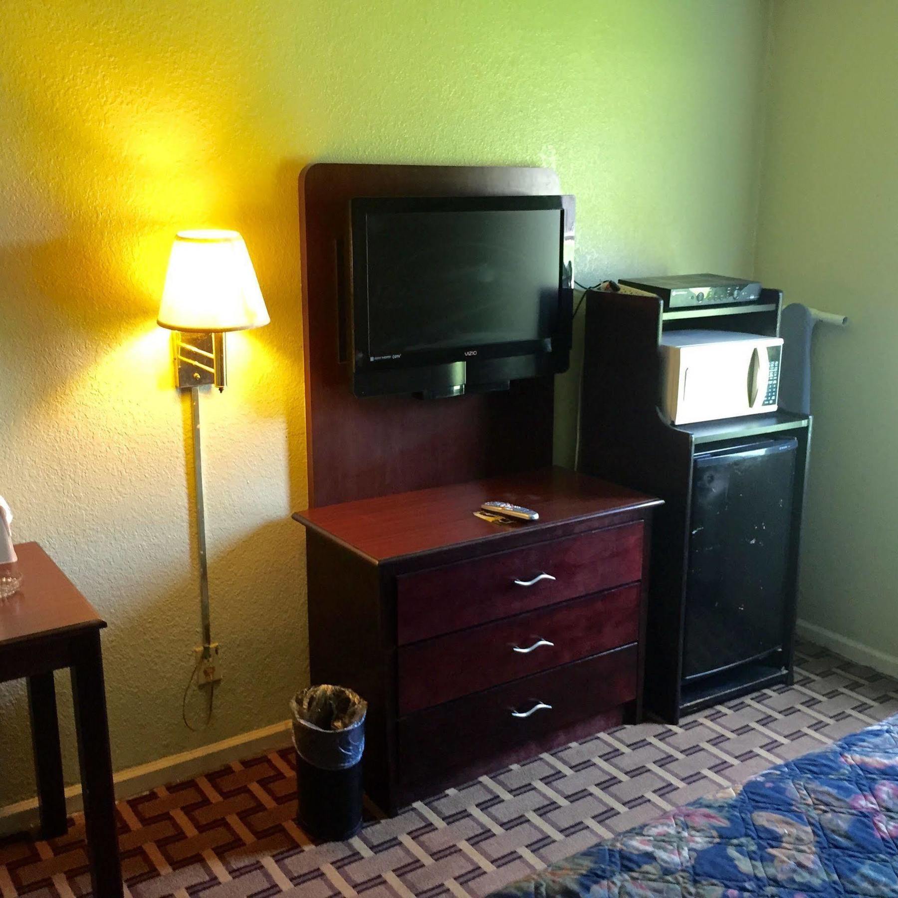 Budget Inn Tallahassee Dış mekan fotoğraf